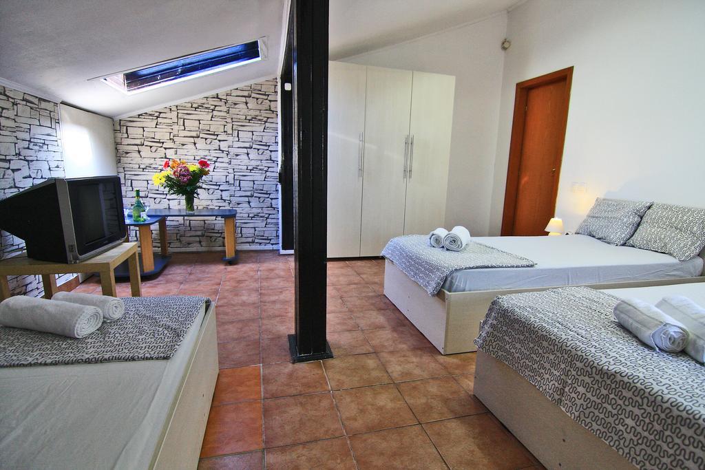 Nirvana Accommodation 부쿠레슈티 외부 사진